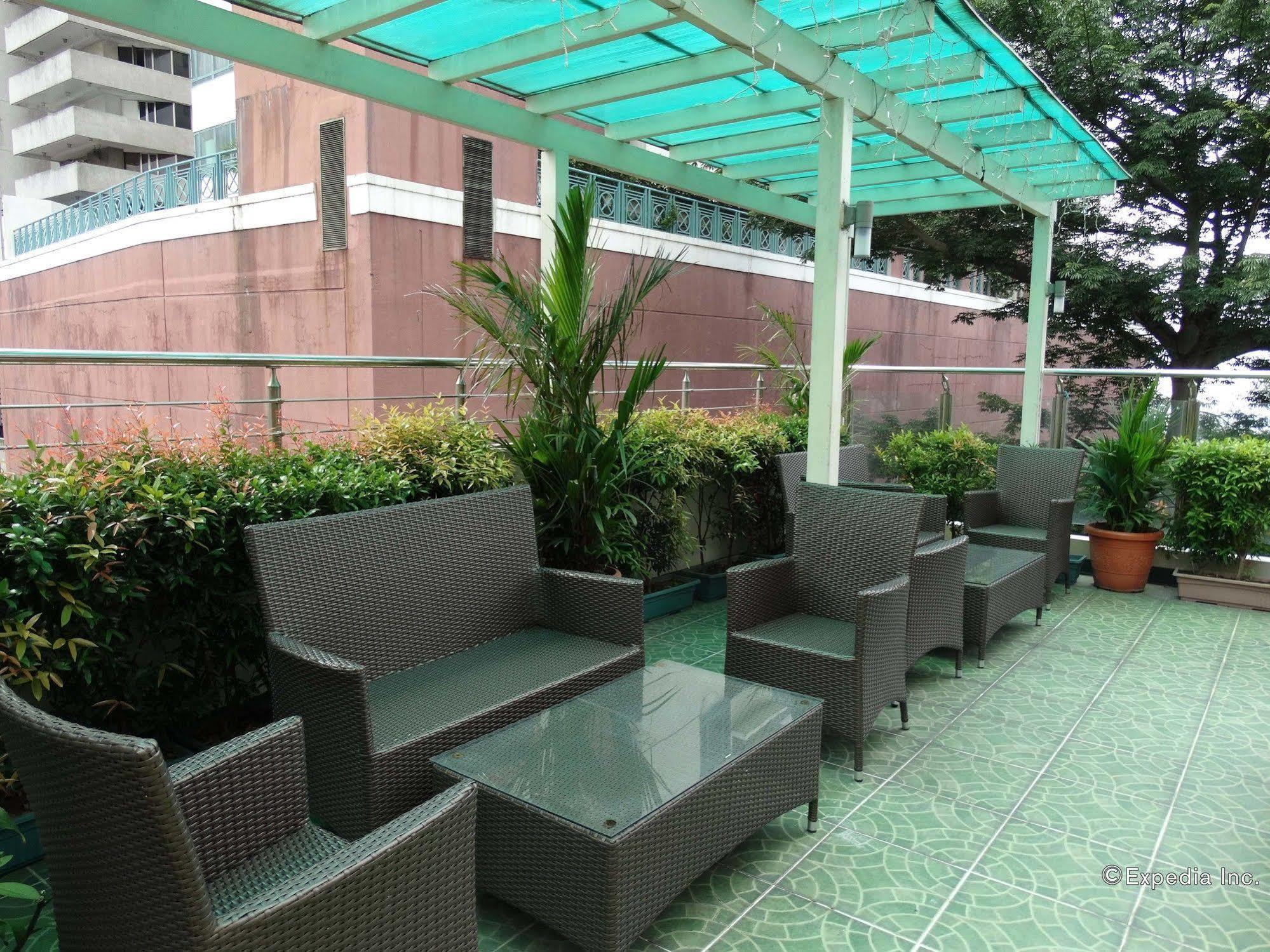 D Circle Hotel Manila Exterior photo